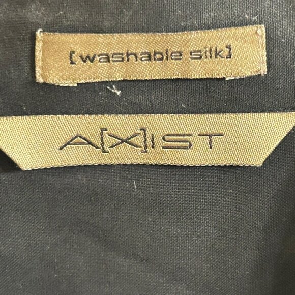 NWT Axist Geometric Black Washable Silk Short Sleeve Button-up Shirt Size Medium - Picture 3 of 6